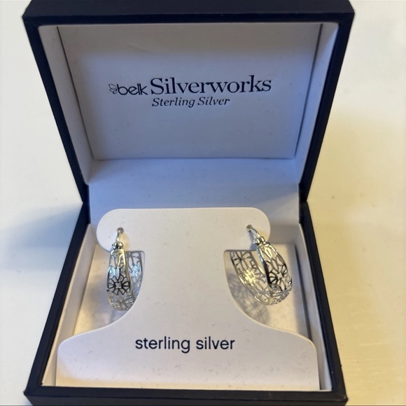 Belk Silverworks Jewelry - NWT Silverworks Silver Plated 1" Filigree Click Top Hoop Earrings In Gift Box